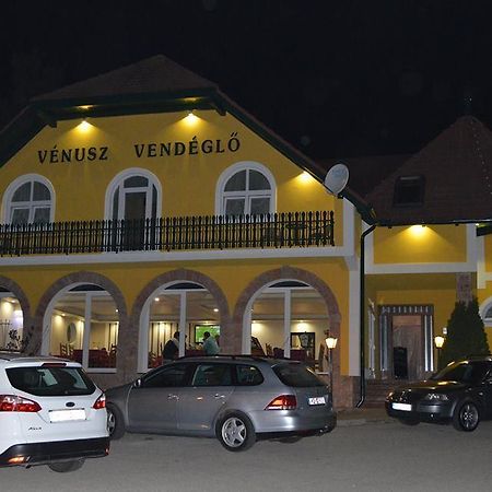 Venusz Panzio Es Vendeglo Bed & Breakfast Bagod Ngoại thất bức ảnh