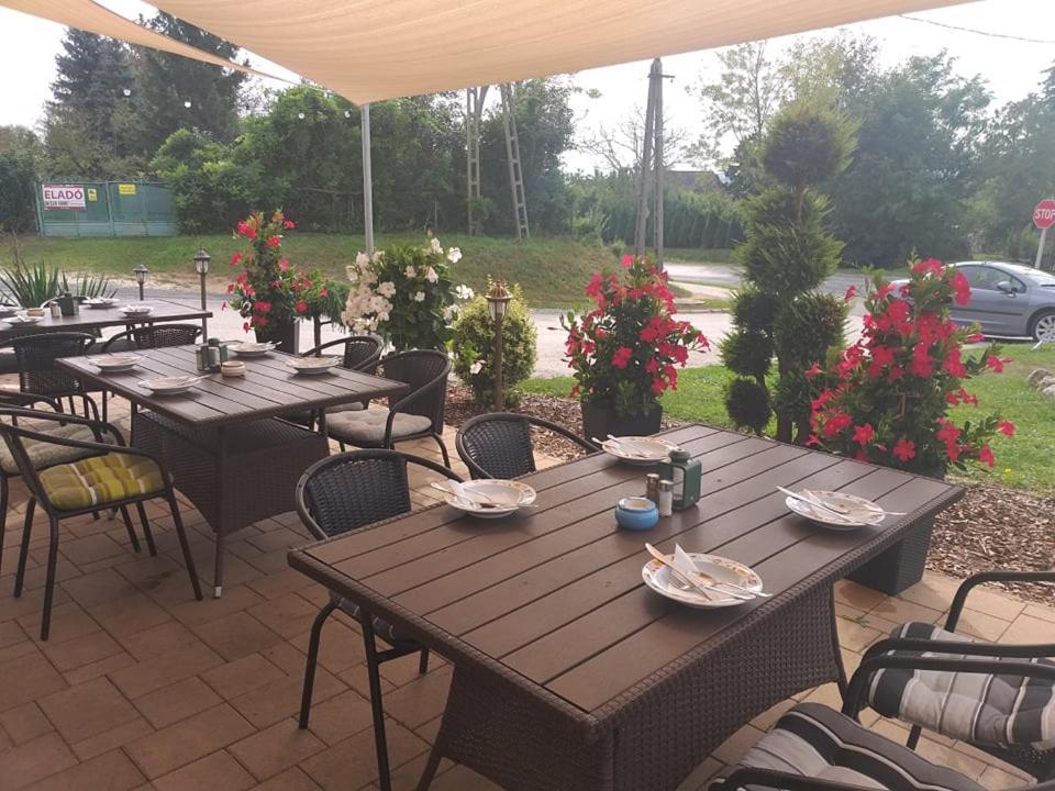 Venusz Panzio Es Vendeglo Bed & Breakfast Bagod Ngoại thất bức ảnh